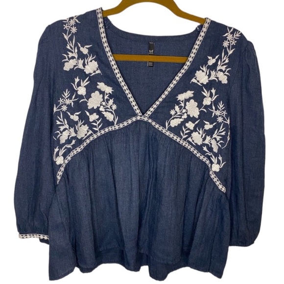 Zara trafaluc denim/blue blouse with floral embroidery - Picture 1 of 8